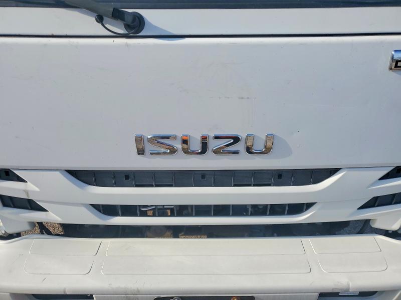 2017 Isuzu NRR BOX Truck