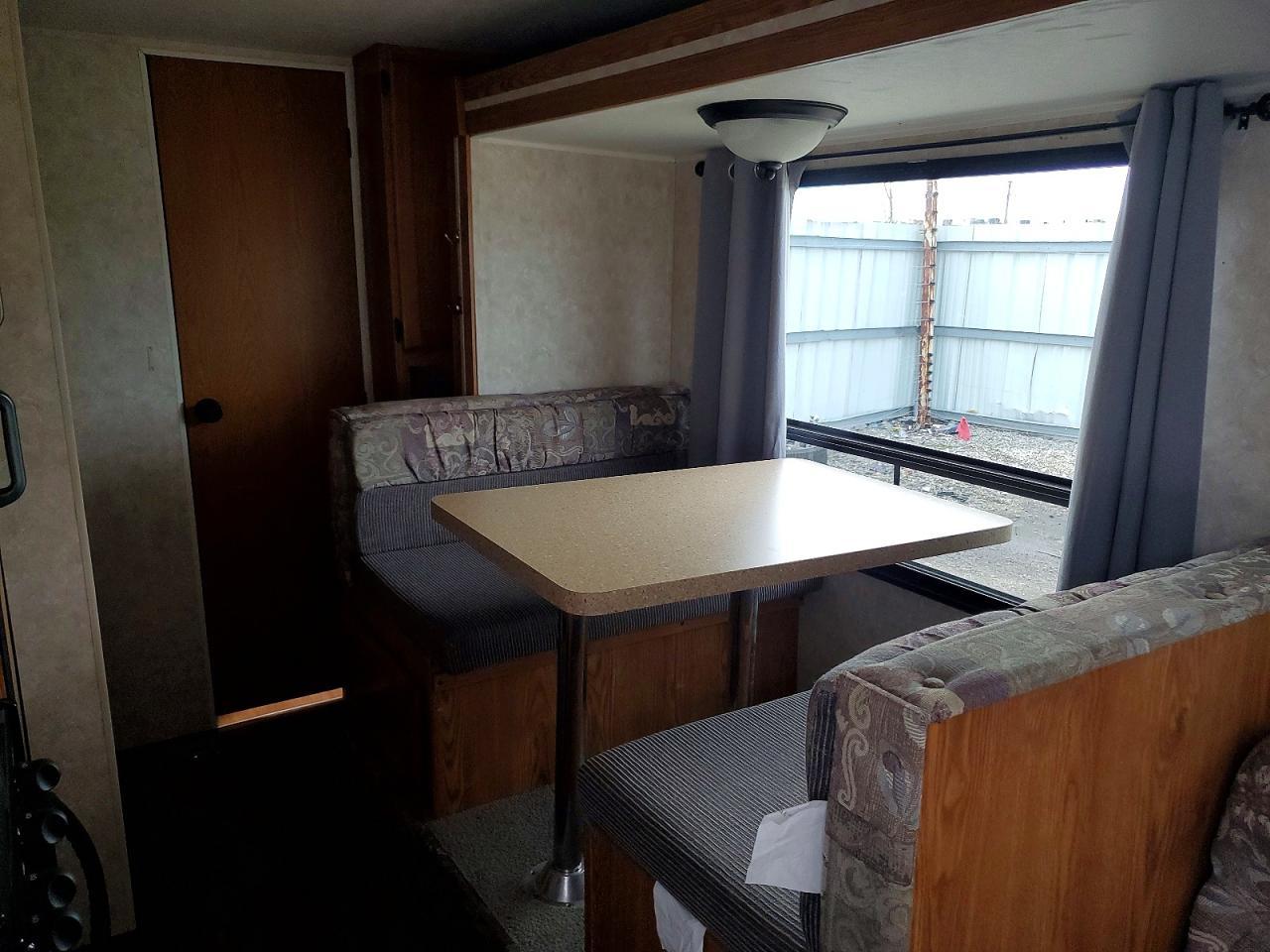 2005 Cherokee 2005 Forest River Cherokee Camper