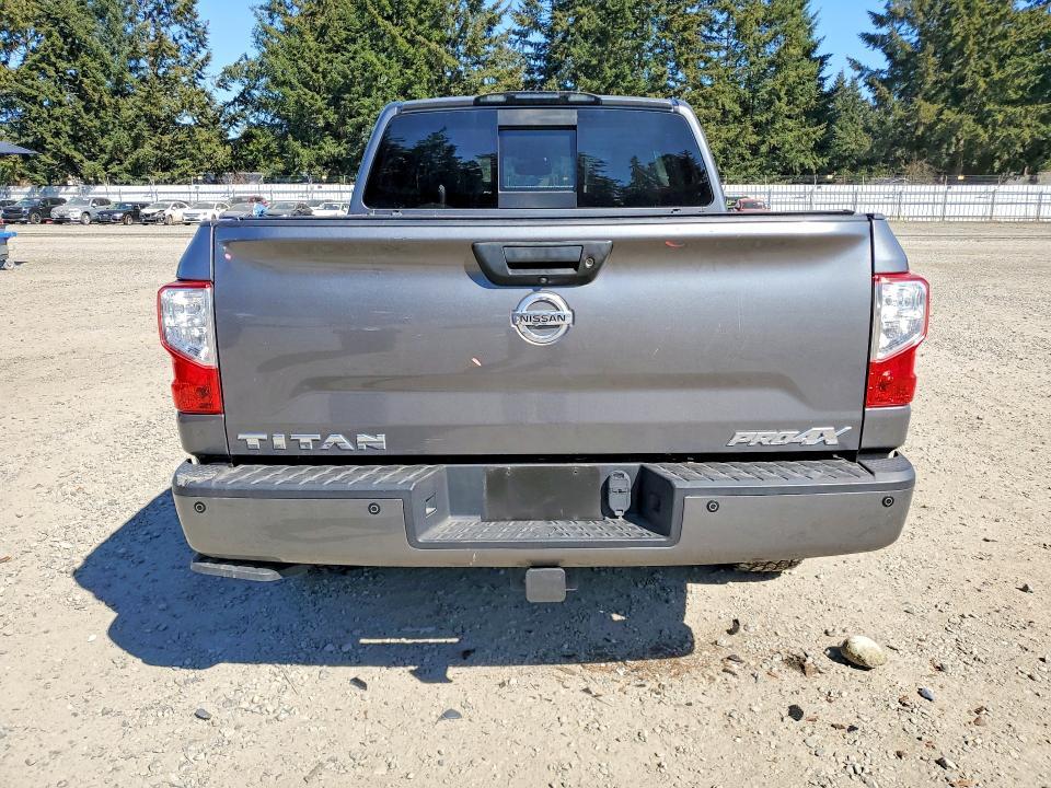 2018 Nissan Titan s