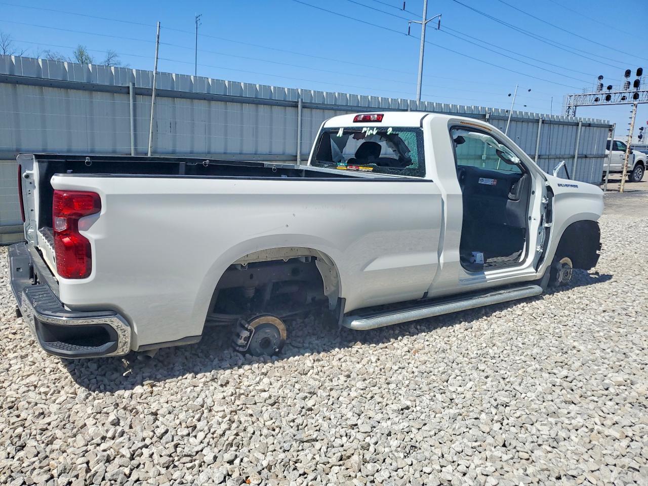 2025 Chevrolet Silverado C1500