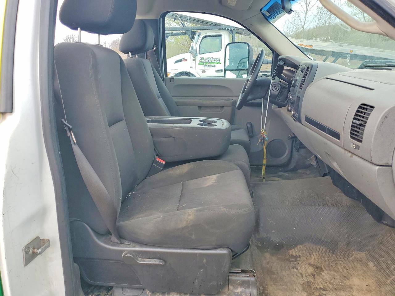 2013 Chevrolet Silverado C2500 Heavy Duty