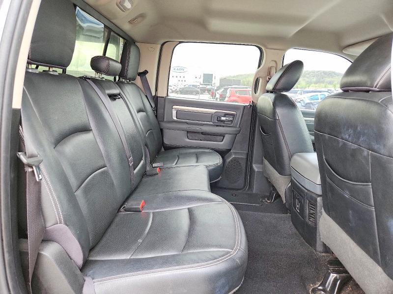 2015 Dodge RAM 1500 SLT