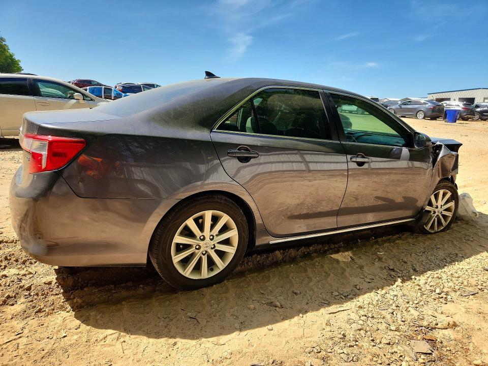 2013 Toyota Camry xle V6