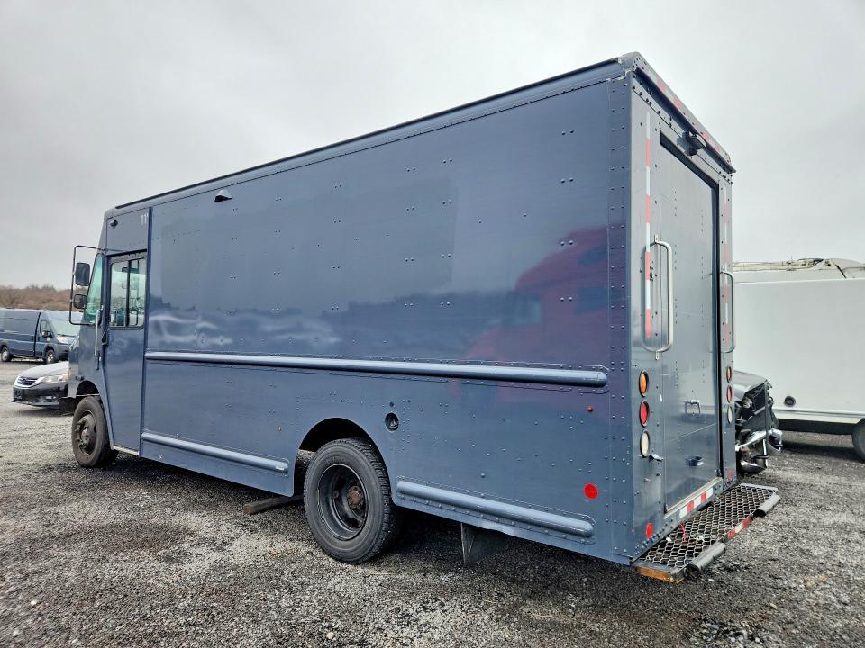 2020 Freightliner MT45G Chassis Delivery Truck