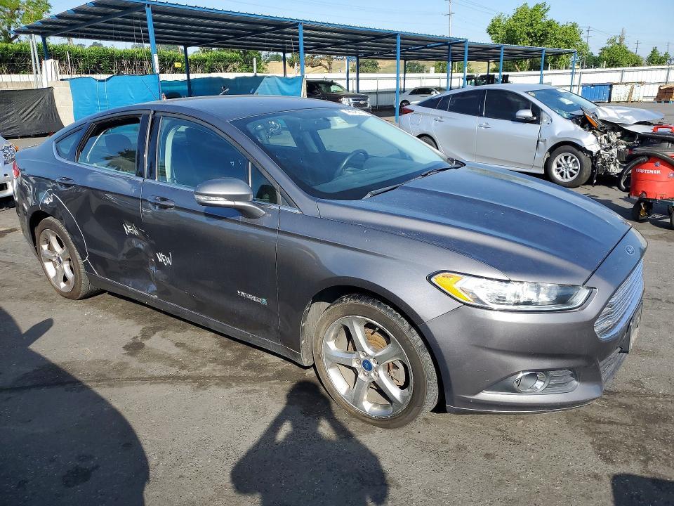 2013 Ford Fusion se Hybrid