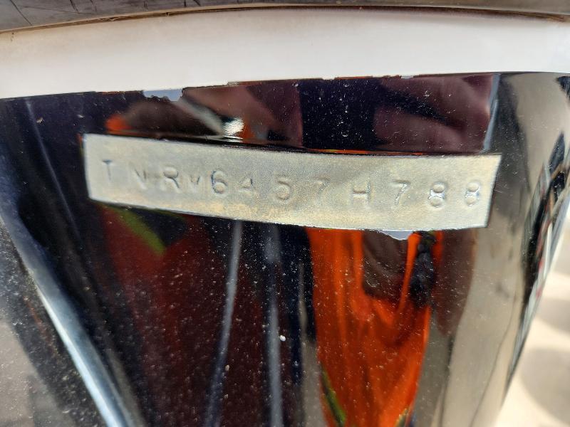 1988 Formula Boat 242-boat