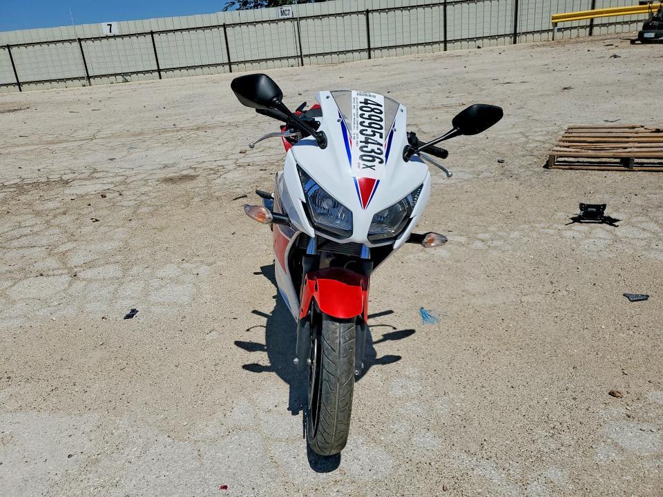2015 Honda CBR300 R