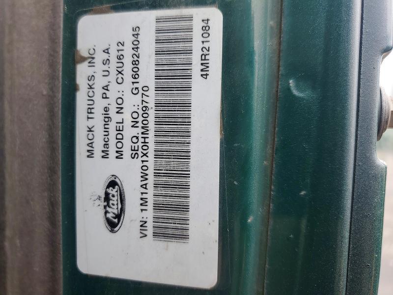 2017 Mack CXU612 Semi Truck