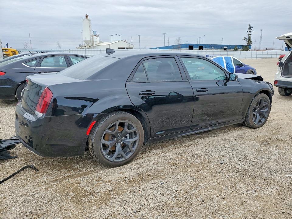 2022 Chrysler 300 Touring l