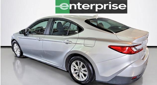 2025 Toyota Camry le