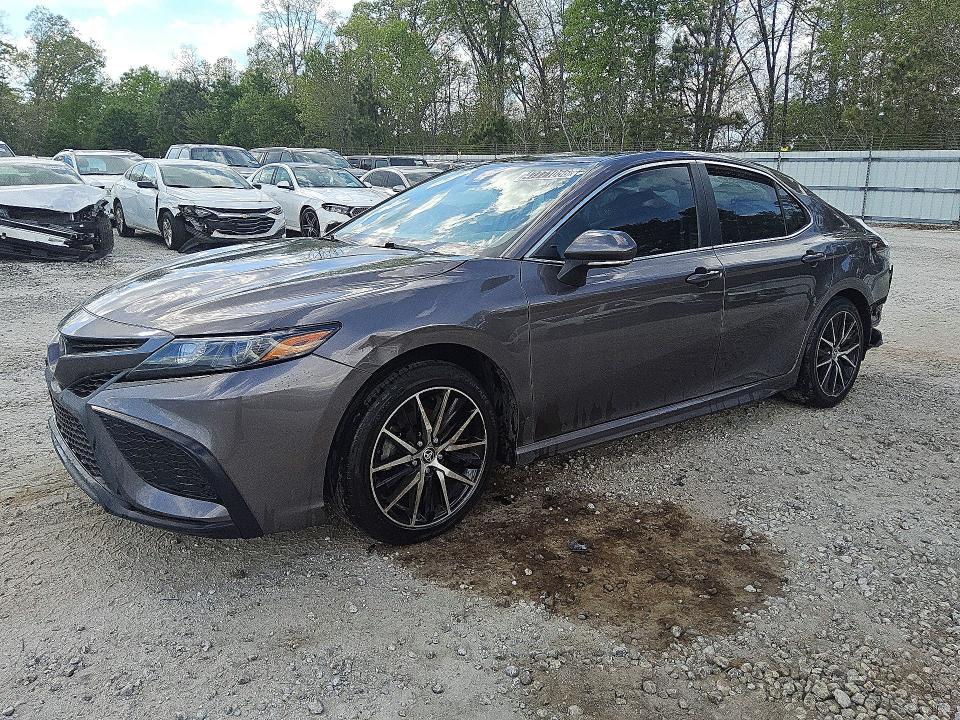 2023 Toyota Camry se