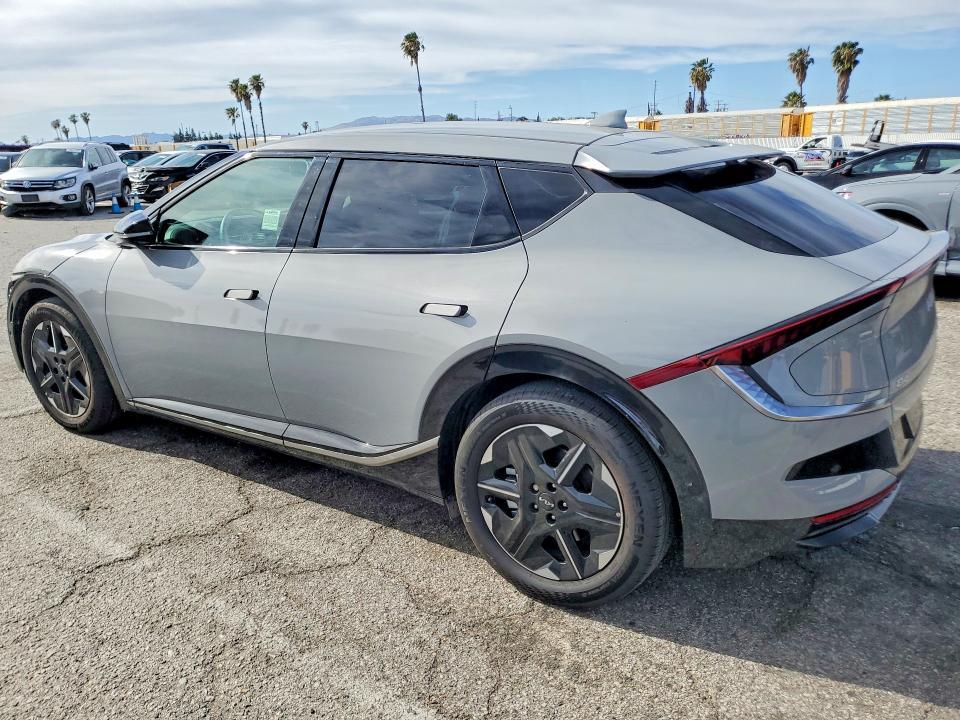2025 KIA EV6 Wind