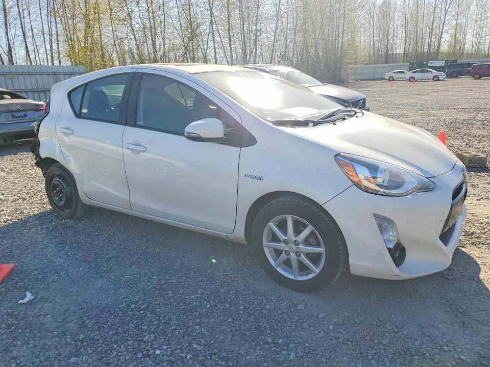 2015 Toyota Prius c Four