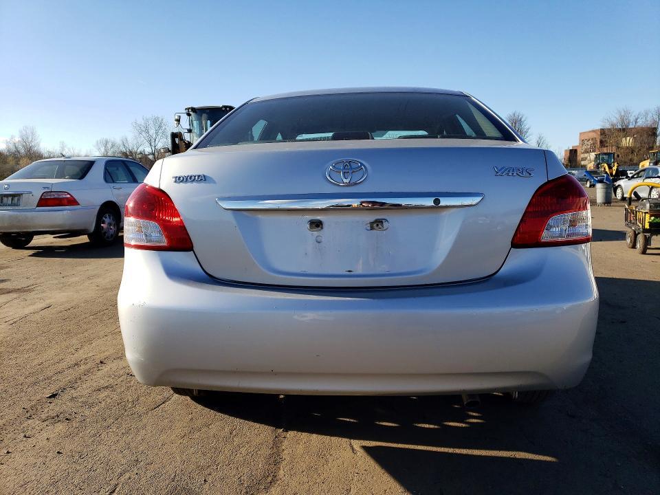 2009 Toyota Yaris Base