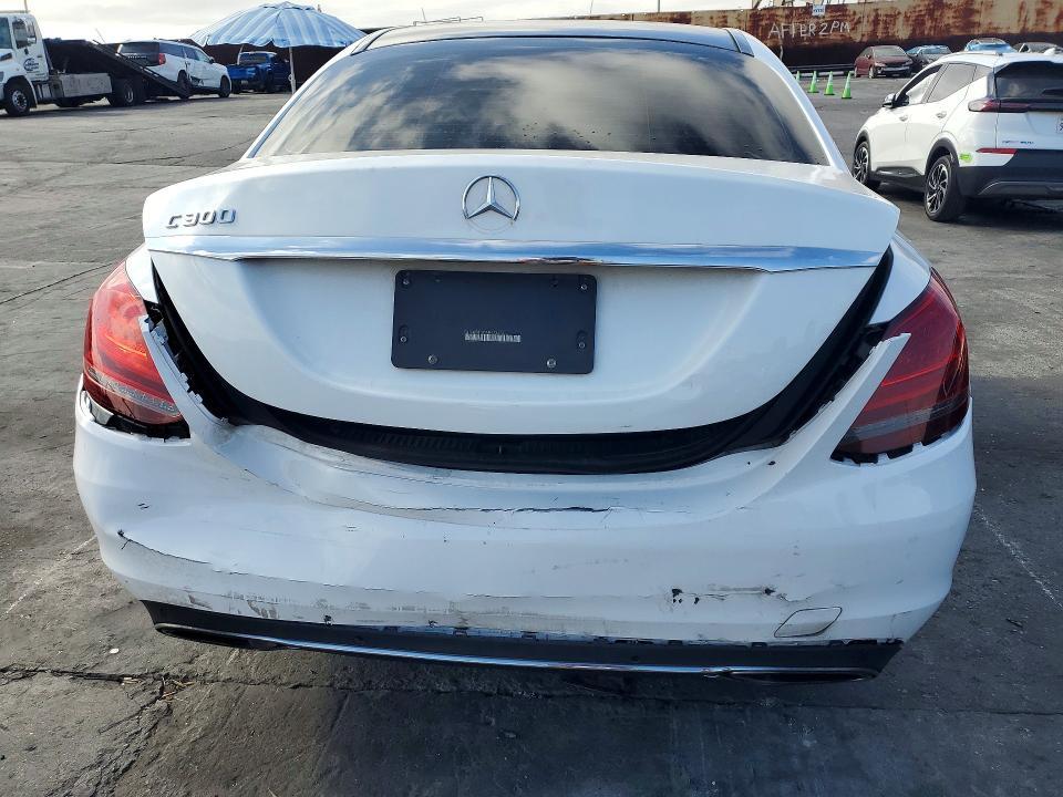 2021 Mercedes-Benz C300
