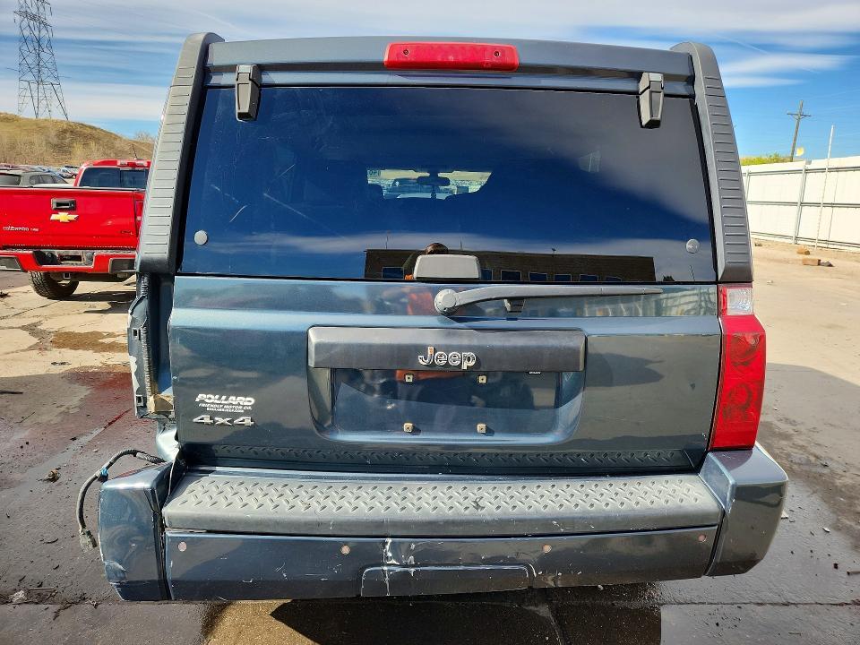 2008 Jeep Commander Sport