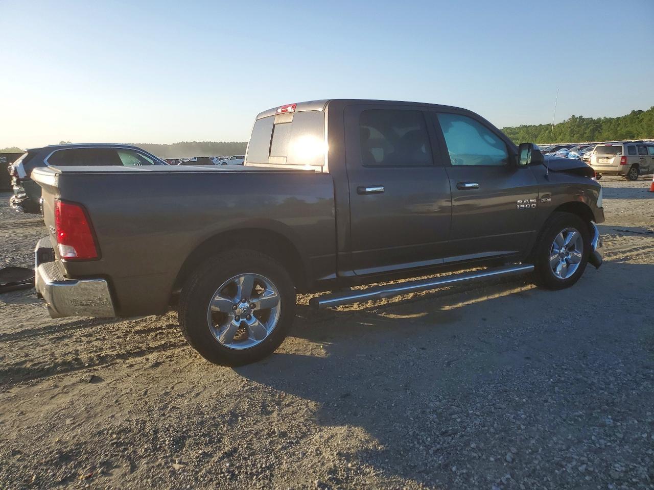 2018 Dodge RAM 1500 SLT