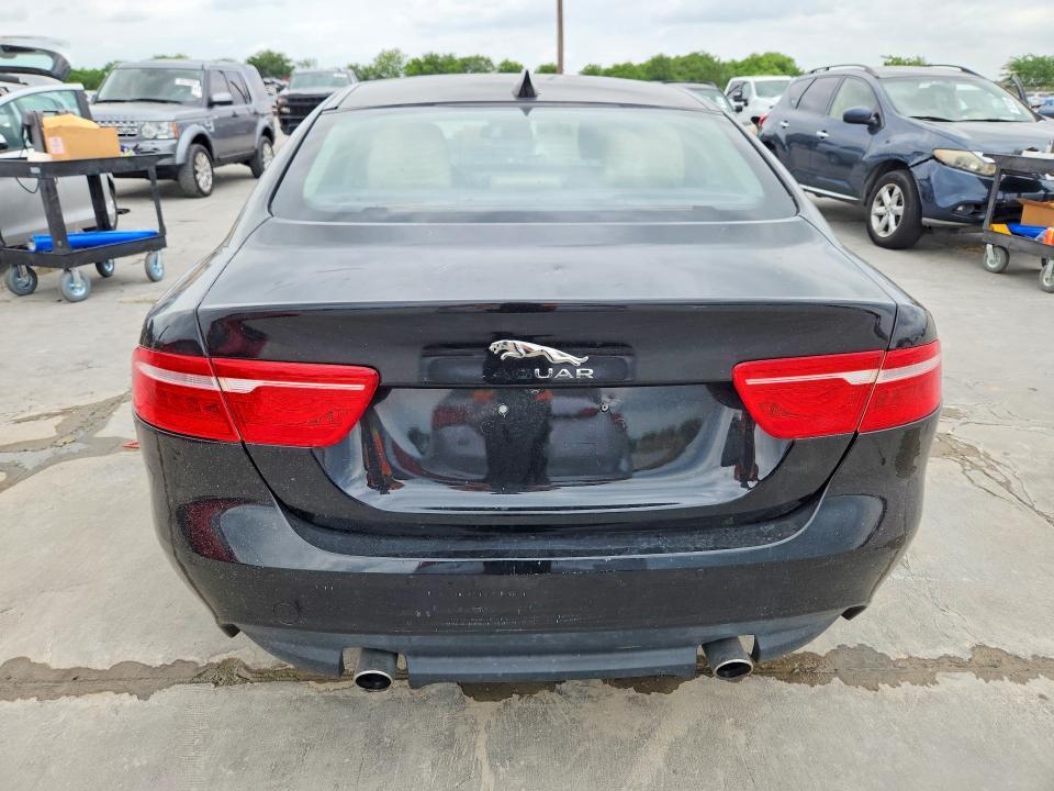 2017 Jaguar Xe Premium