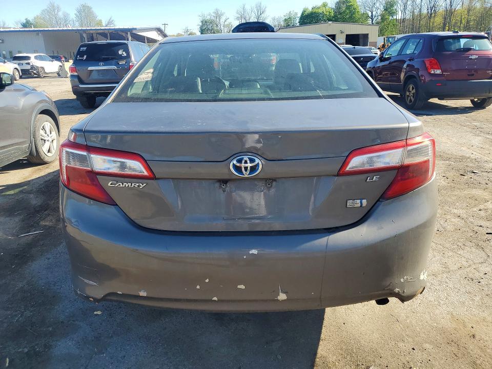 2014 Toyota Camry Hybrid LE
