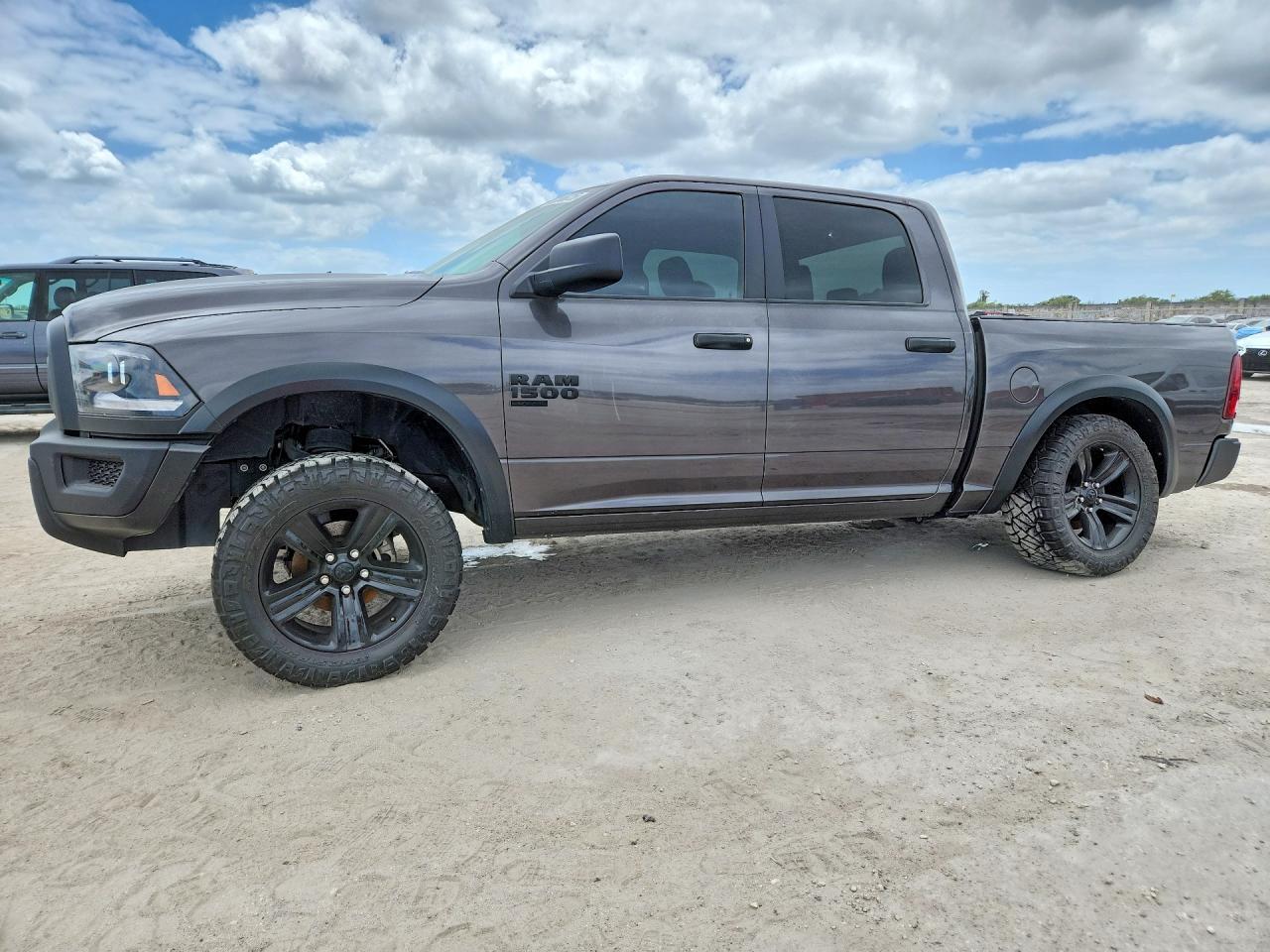 2024 Dodge RAM 1500 Classic SLT