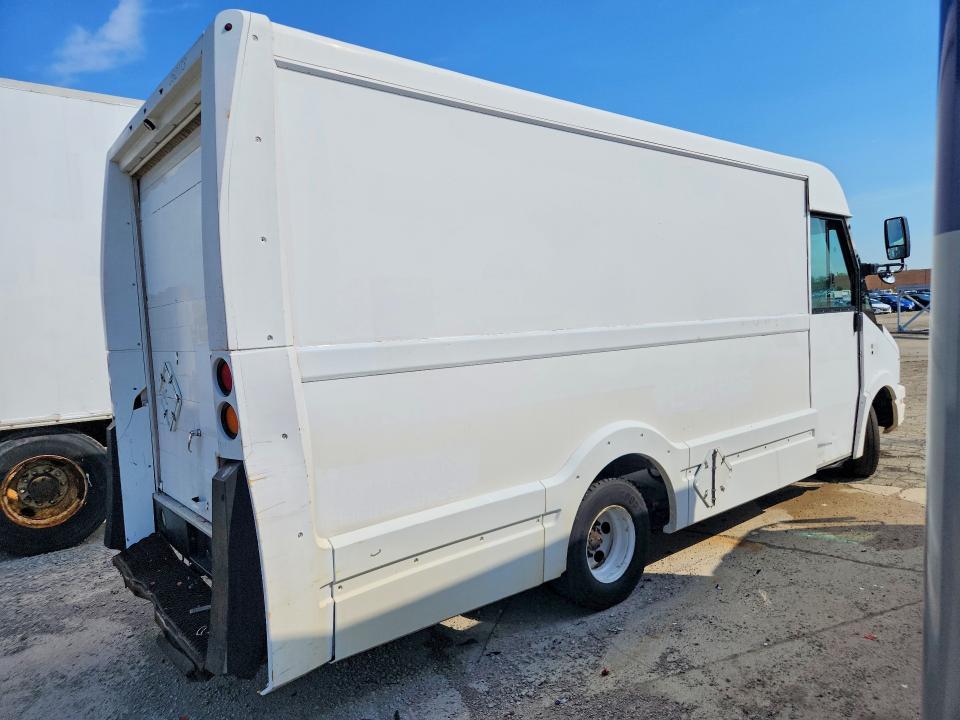 2013 Isuzu NPR
