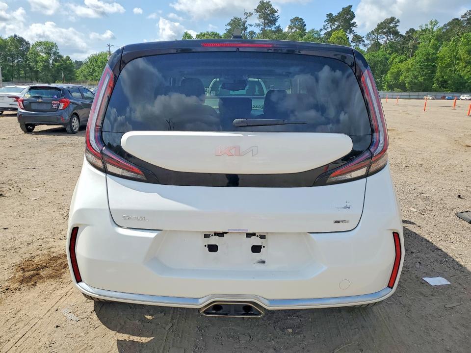 2023 KIA Soul gt Line