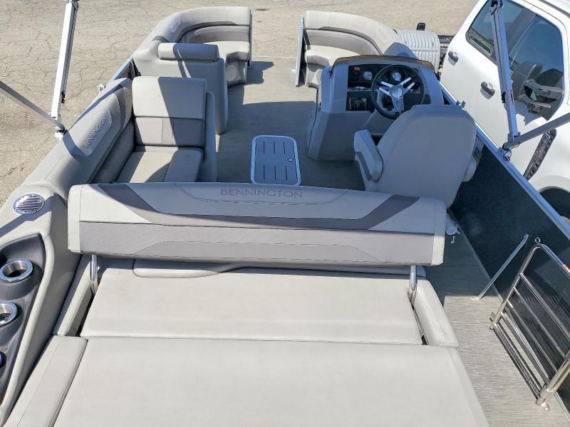 2023 Bennington Marine Boat-Pontoon Boat