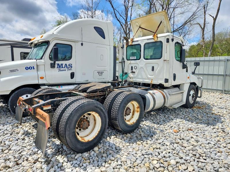 2019 Freigliner 2019 Freightliner Cascadia 125 Semi Truck