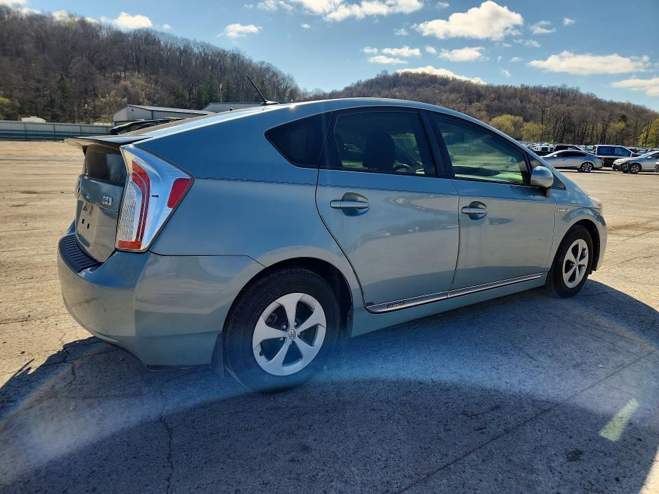 2013 Toyota Prius Three