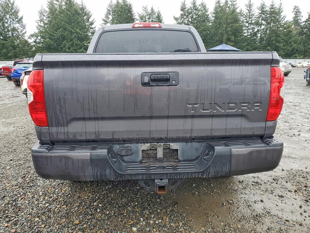 2018 Toyota Tundra SR5