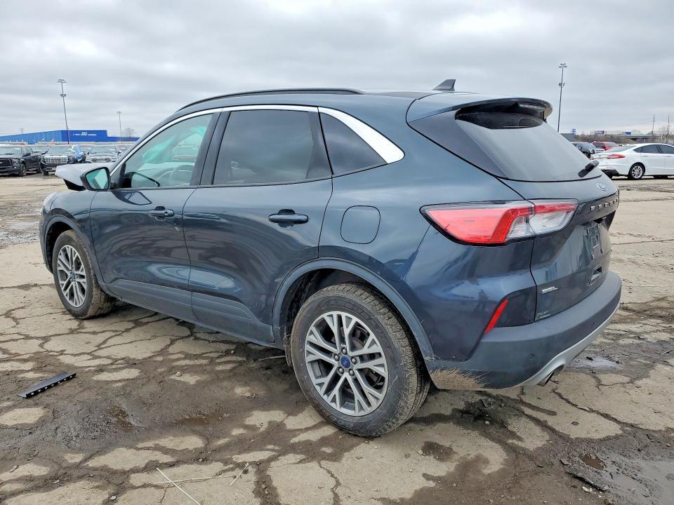 2022 Ford Escape sel