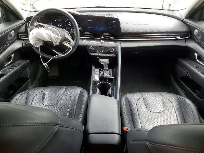 2022 Hyundai Elantra Limited