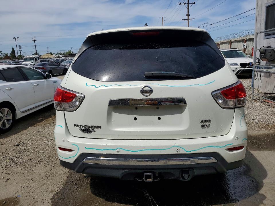 2014 Nissan Pathfinder sv