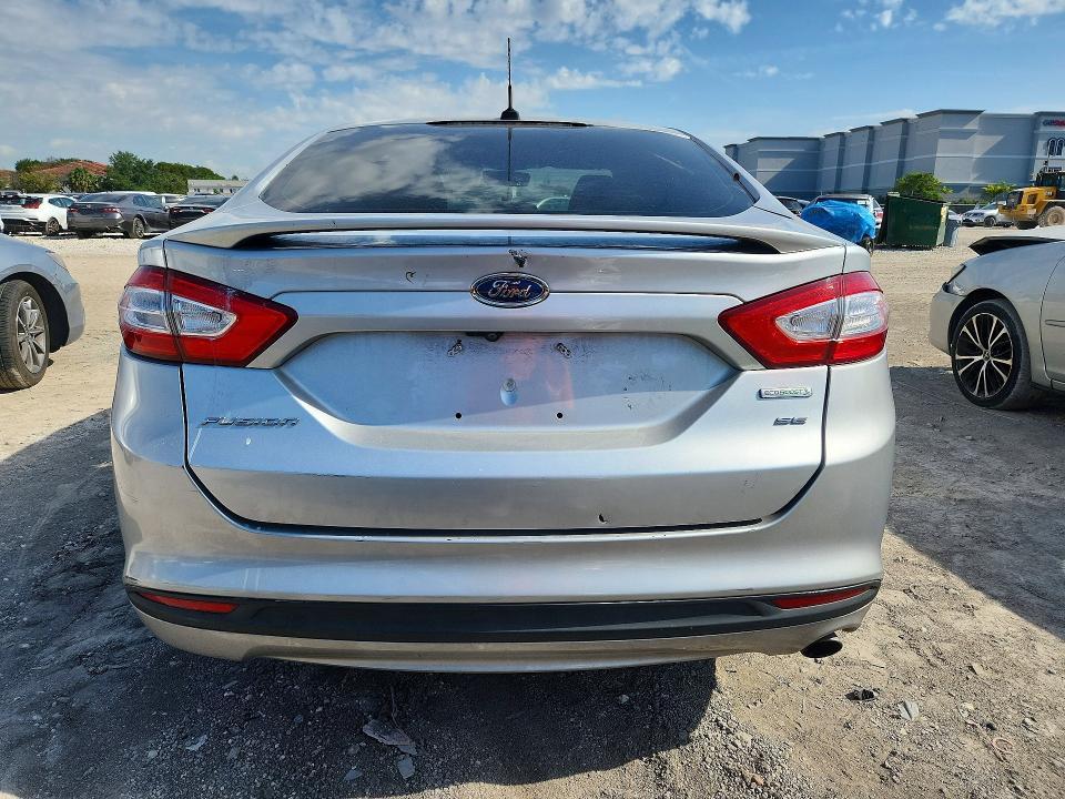 2016 Ford Fusion se