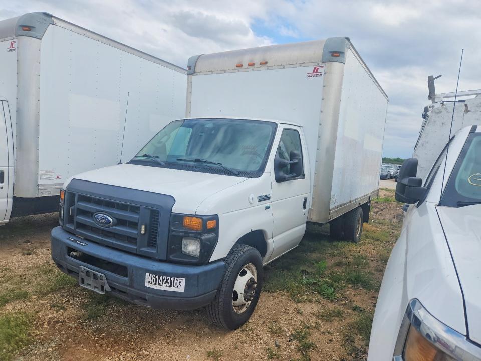 2013 Ford E350 BOX Truck