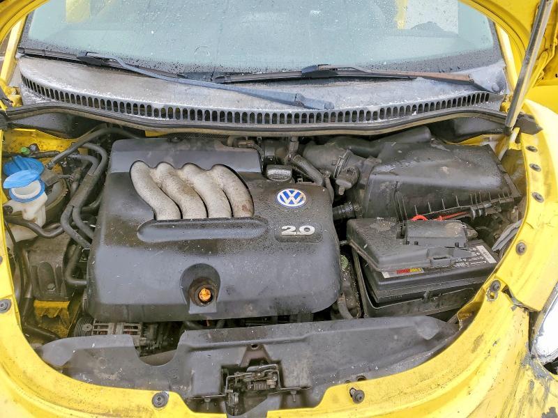 2002 Volkswagen New Beetle gl