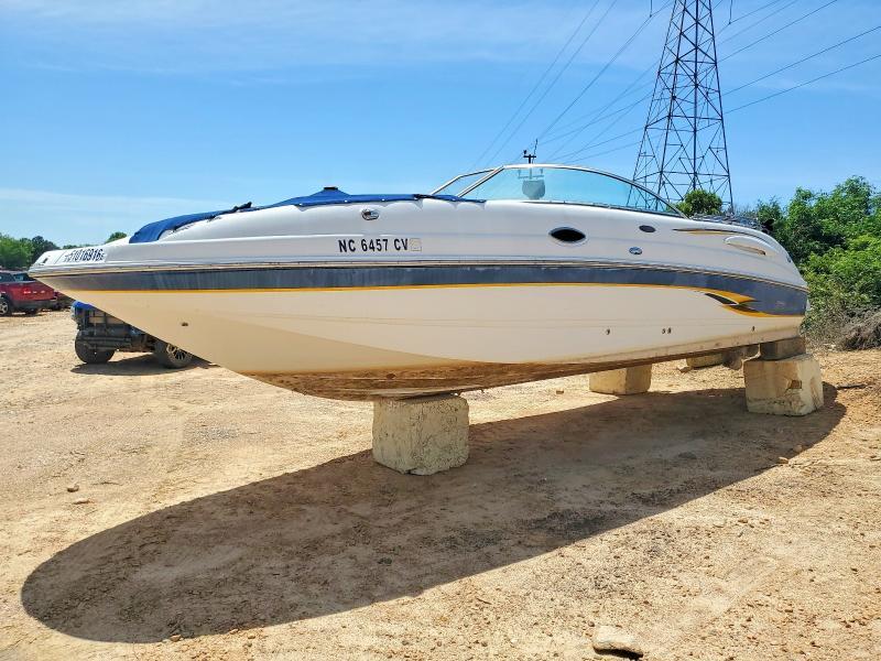 2001 Chaparral Sunesta 263-Boat
