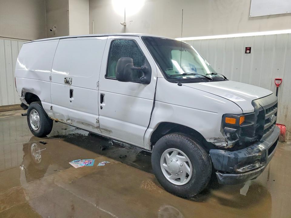 2014 Ford Econoline E250 van