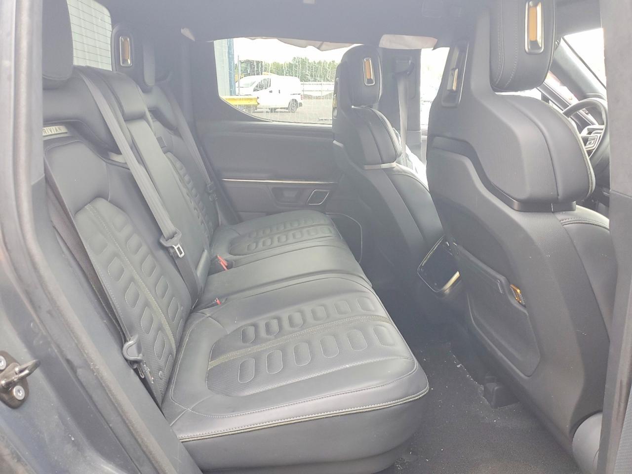 2022 Rivian R1T Adventure