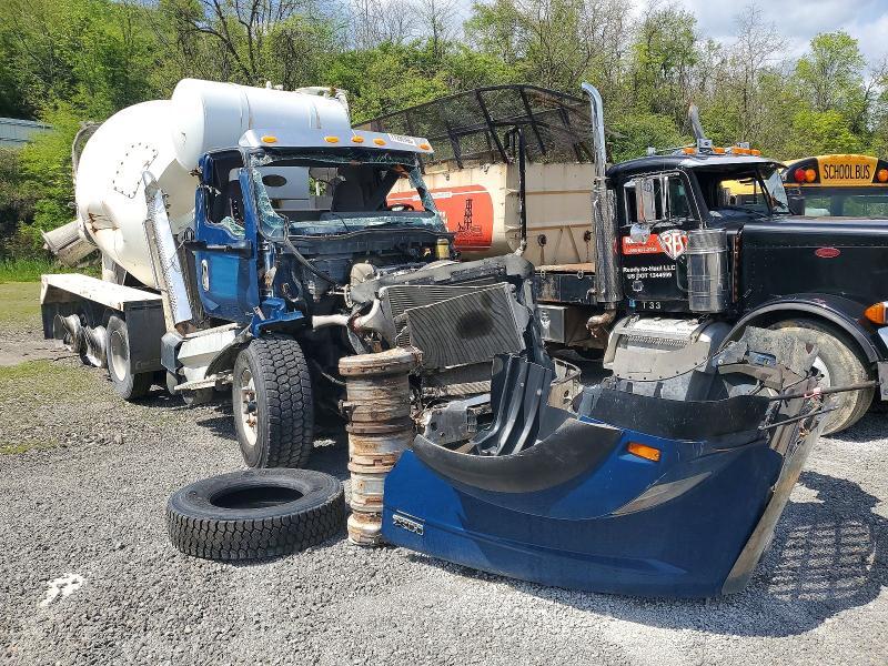 2023 International Hx620