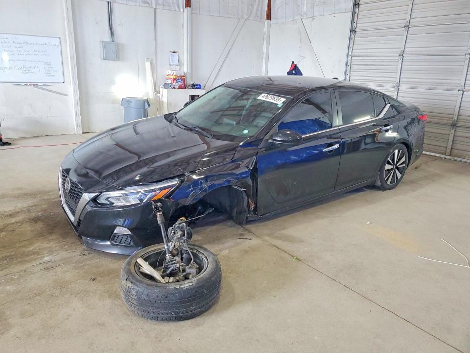 2021 Nissan Altima sv