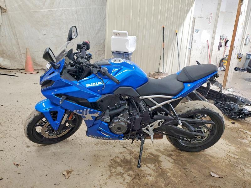 2026 Suzuki GSX800 F