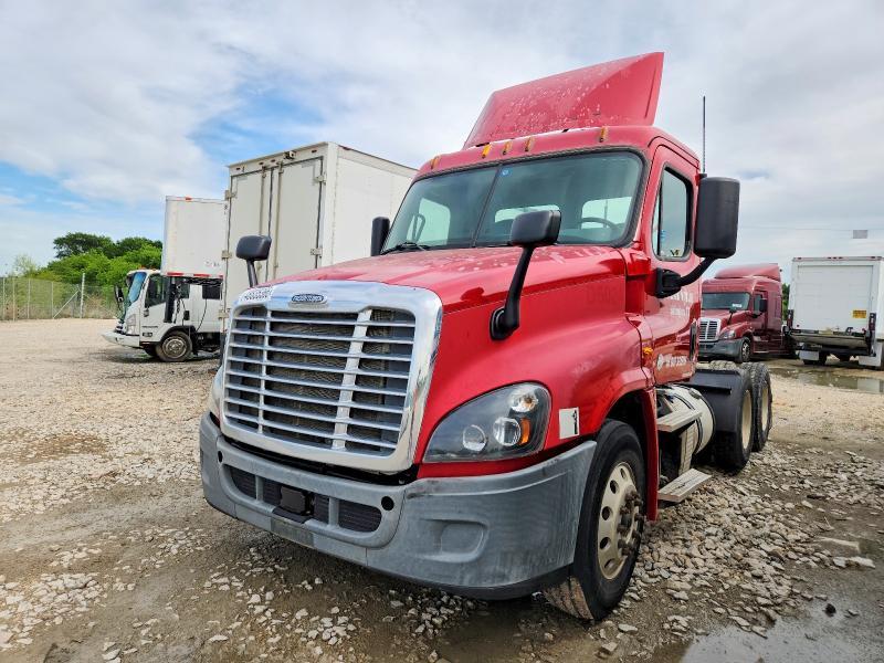 2015 Freigliner Cascadia 125