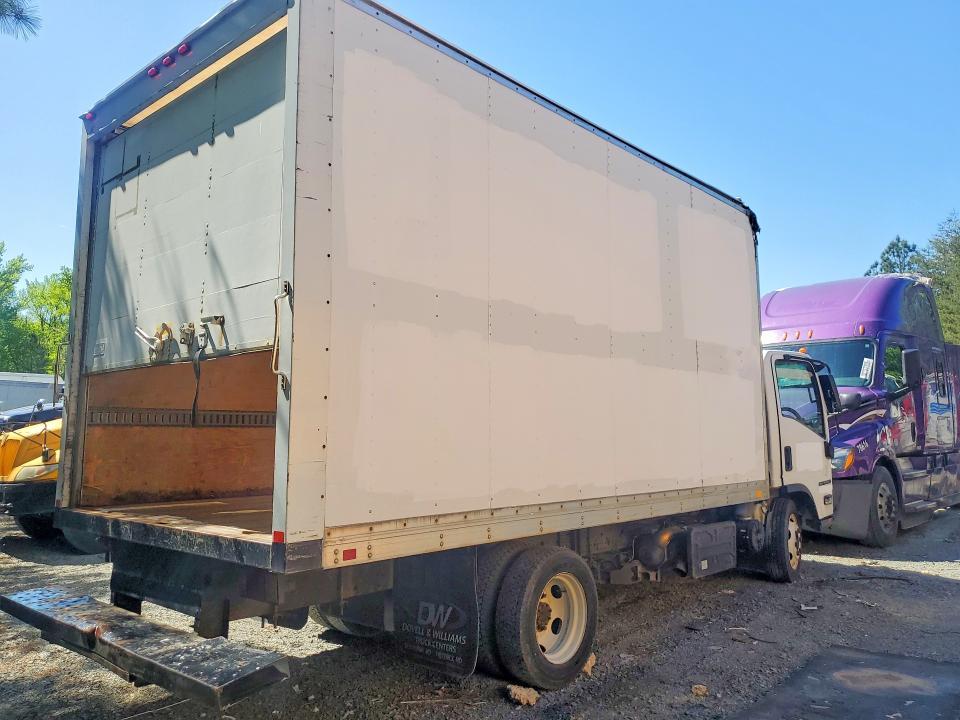 2017 Isuzu NRR