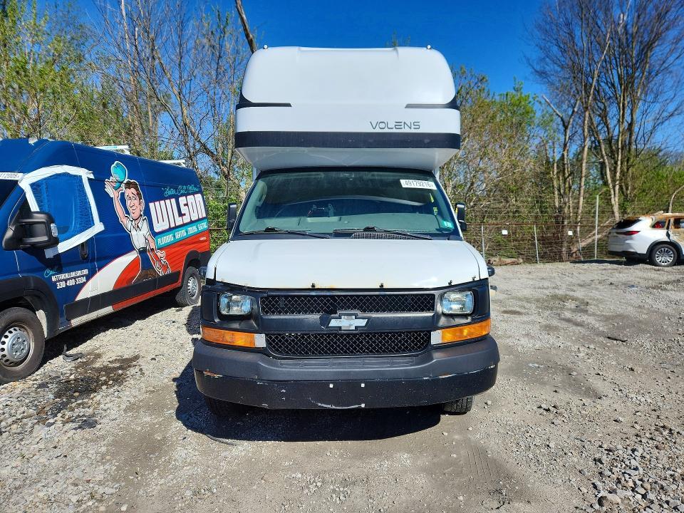 2017 Chev Express G3500