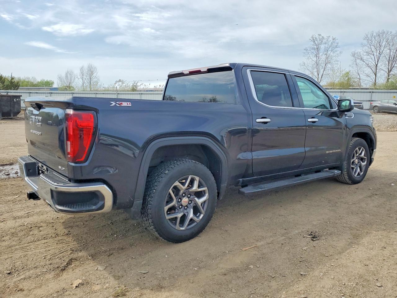2023 GMC Sierra K1500 SLT