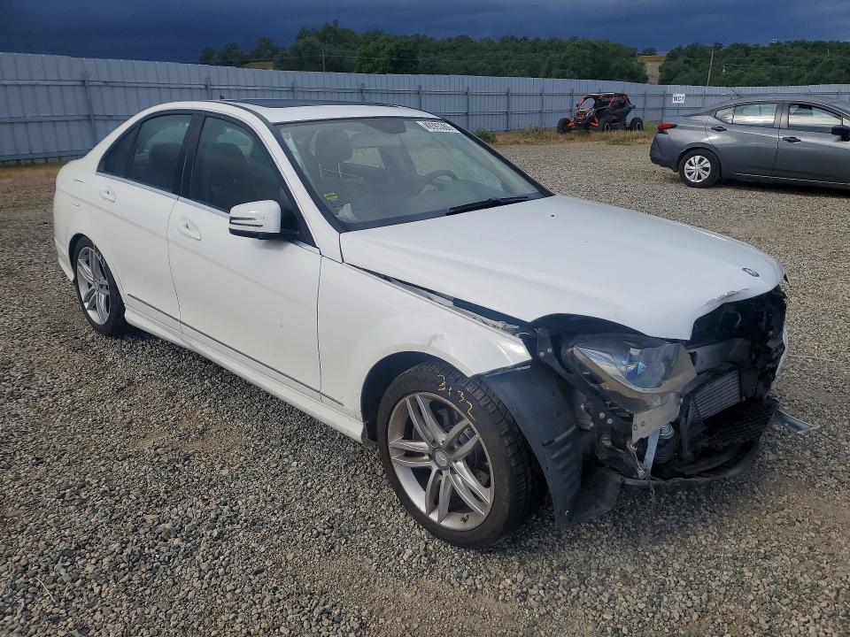 2014 Mercedes-Benz C 250