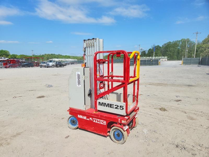 2021 MEC Mme25 Vertical Lift