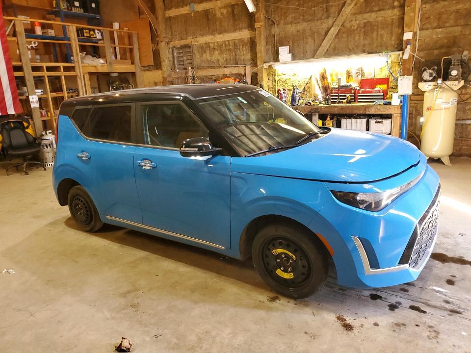 2023 KIA Soul gt Line
