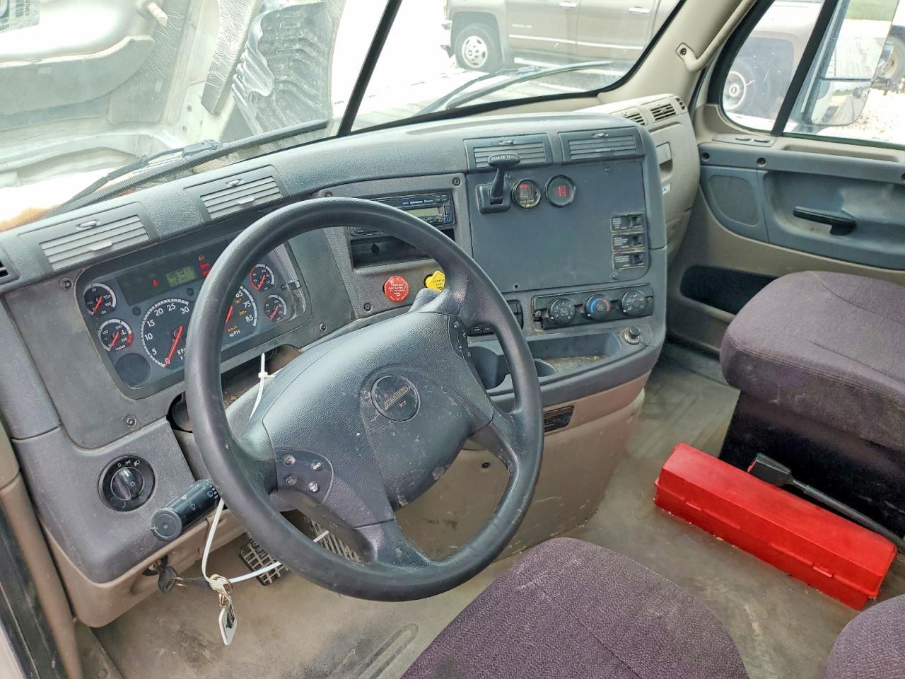 2016 Freigliner 2016 Freightliner Cascadia 125 Semi Truck